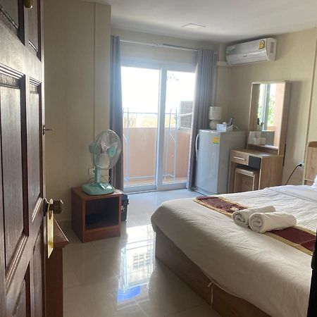 Hug Me Guesthouse باتايا المظهر الخارجي الصورة