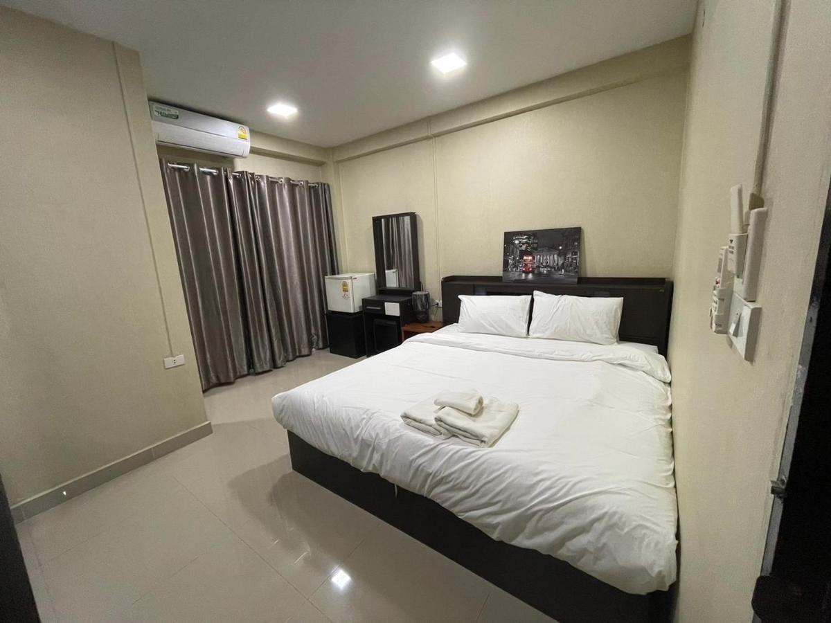 Hug Me Guesthouse باتايا المظهر الخارجي الصورة